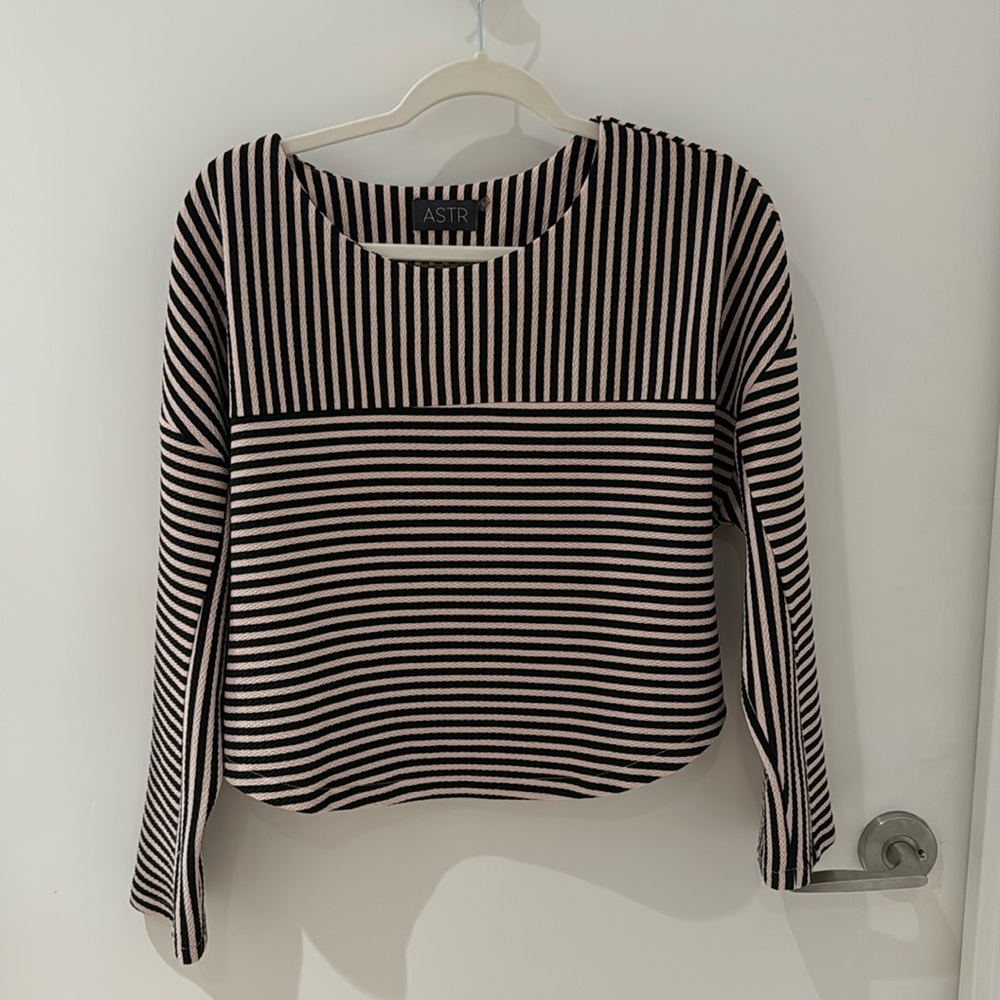 ASTR long sleeve striped top